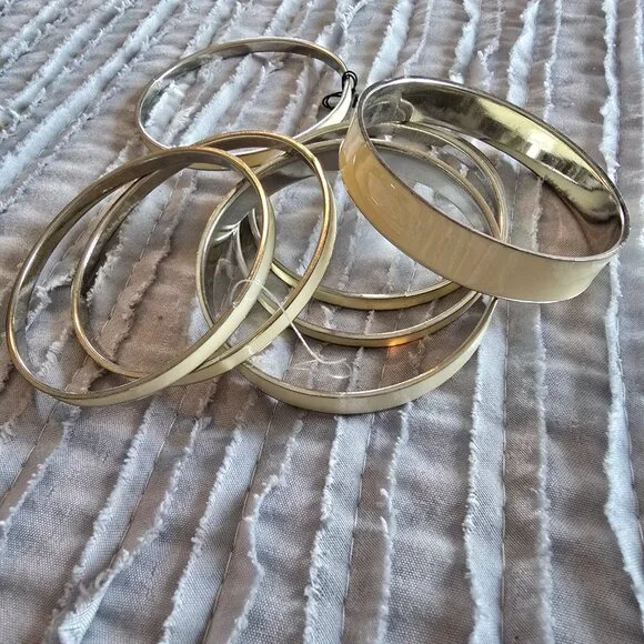 Set of 7 Creme Bangle Bracelets Haute by Treska NWT - Picture 5 of 13